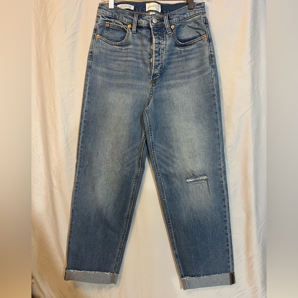 Universal Thread High Rise Boyfriend Button Fly Straight Leg Jeans 8 Regular - Picture 3 of 8